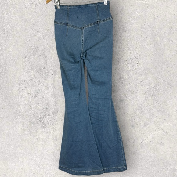 Free People Venice Beach Flare Jeans Blue Stretch Denim Womens Size 24 Bohemian - Picture 14 of 15